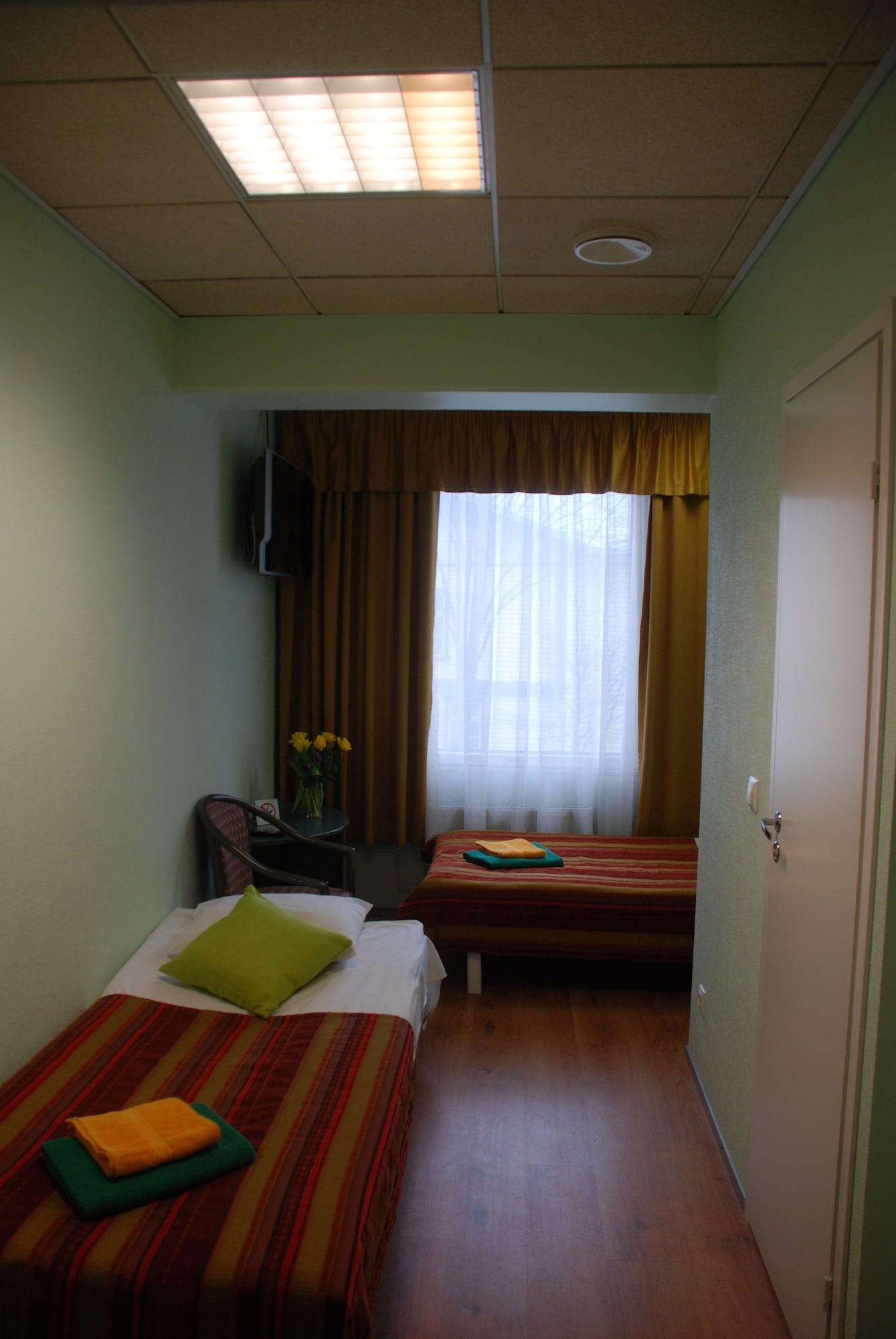 Center 2*