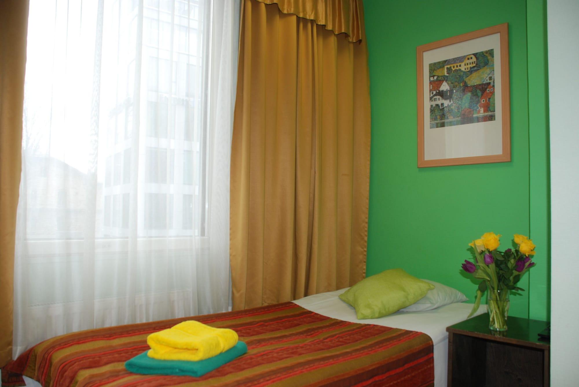 Hotel Center